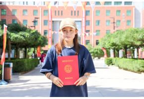 男生把j插女生j里的视频网站【新生报到】“北音温度”助力梦想起航！