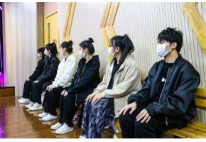大屁股骚女网站"北音附中高三表演专业阶段性考试"